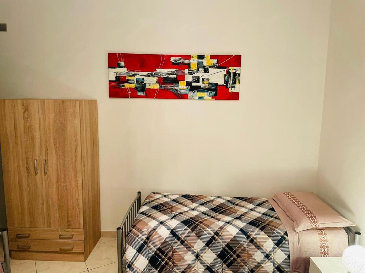 Appartement Casa Dei Fiori 3 à Somma Lombardo Extérieur photo